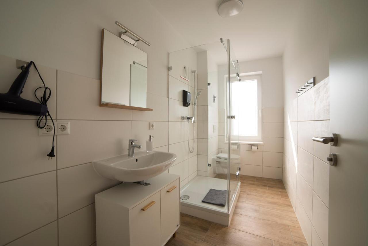 Schoene Grosse Ferienwohnung 79M2 Und 2 Baeder, Zentrumnah, 2Og Erfurt Ngoại thất bức ảnh